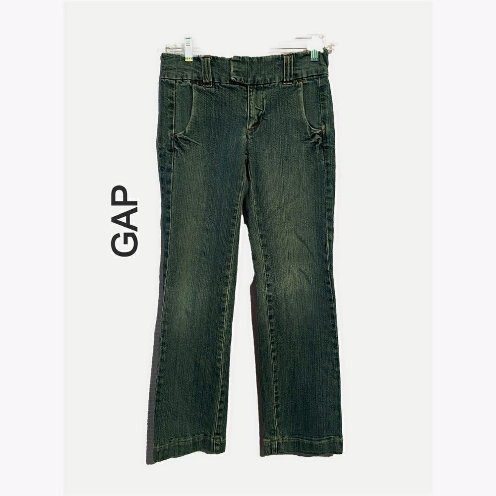 NWOT Gap Slimming Pocketed Jeans 100% Cotton